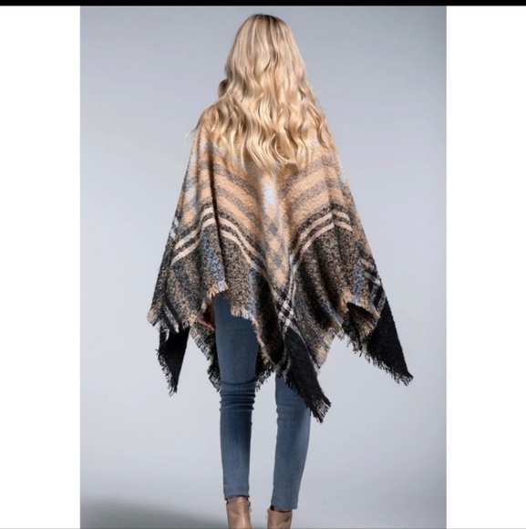 New Plaid Cowl neck poncho - Picture 6 of 6